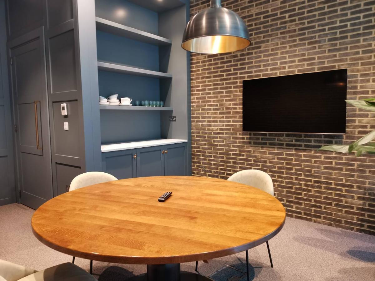 Charles Hope Canary Wharf South Quay Лондон Екстериор снимка