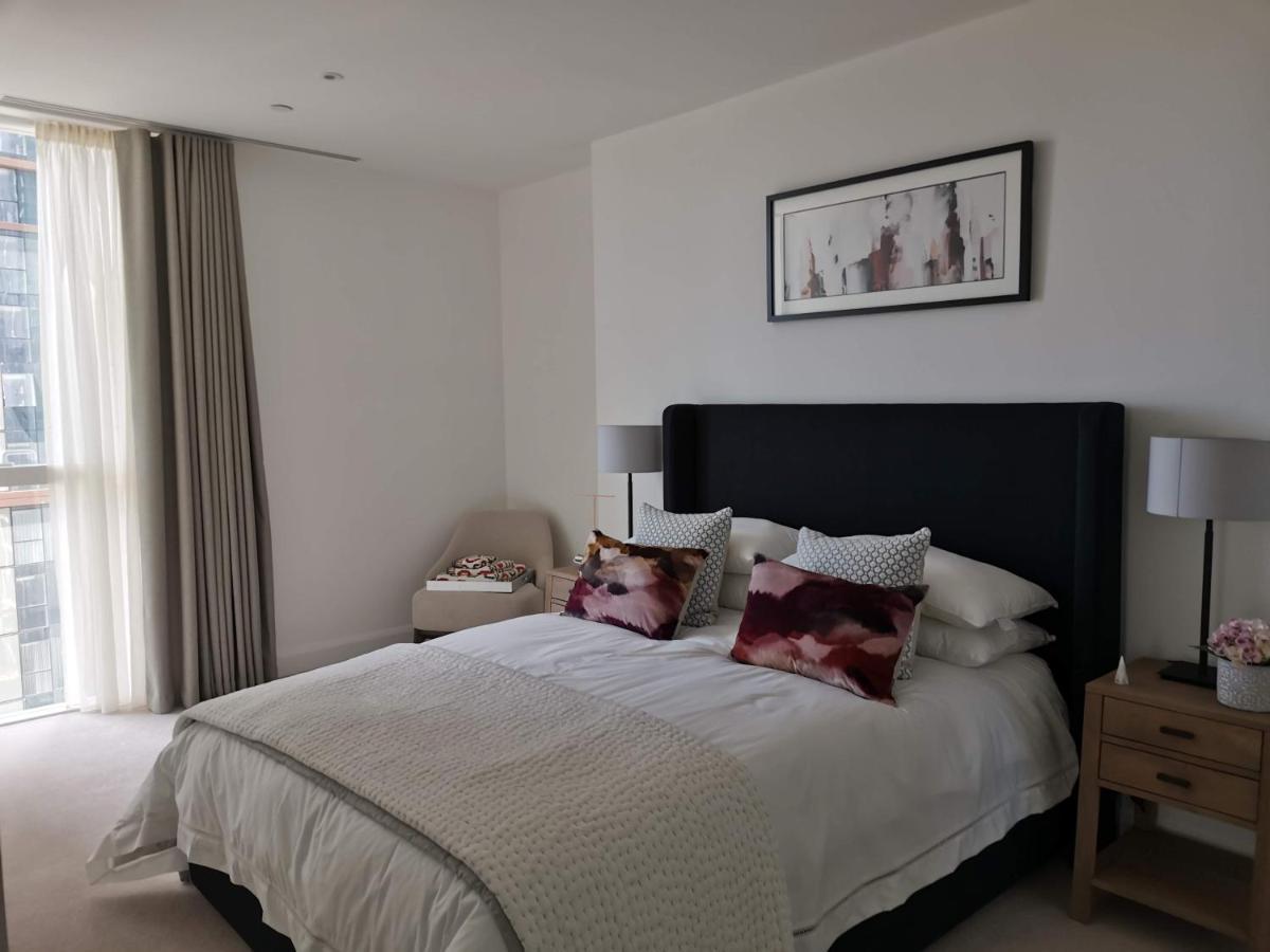 Charles Hope Canary Wharf South Quay Лондон Екстериор снимка