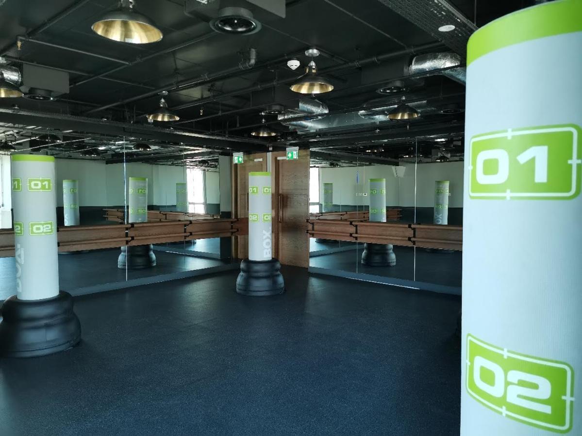 Charles Hope Canary Wharf South Quay Лондон Екстериор снимка