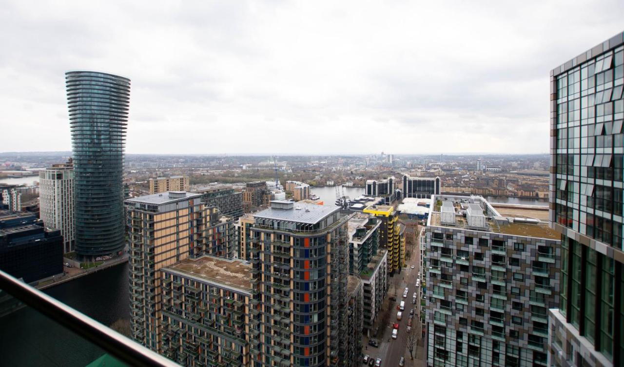 Charles Hope Canary Wharf South Quay Лондон Екстериор снимка