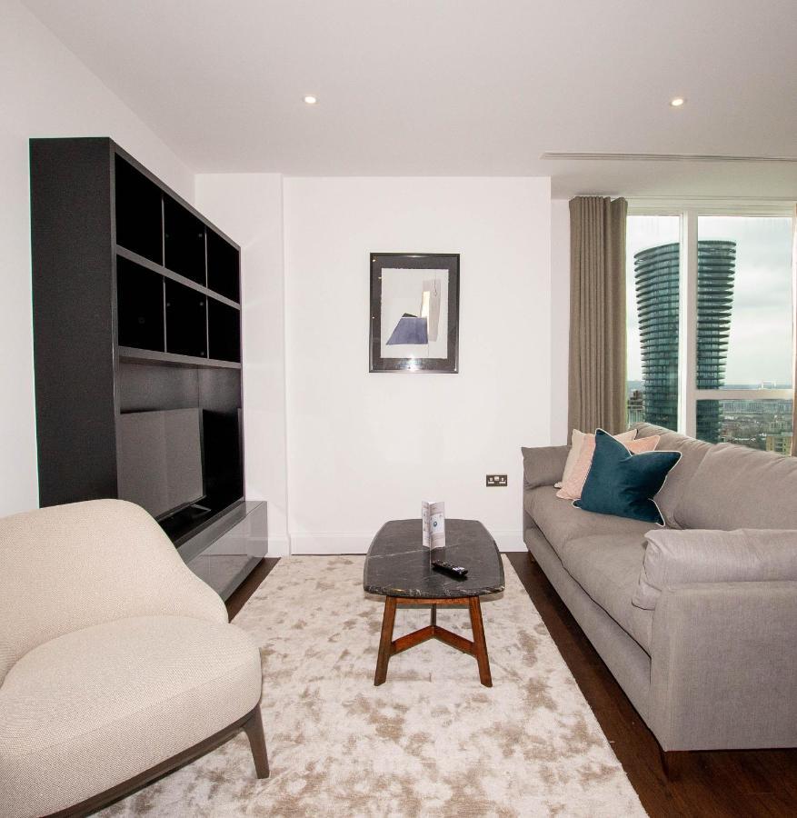 Charles Hope Canary Wharf South Quay Лондон Екстериор снимка